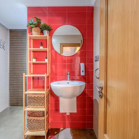 Apartment Nuevo 8 Minutos Ayuntamiento, 10 Catedral, Wifi Oviedo